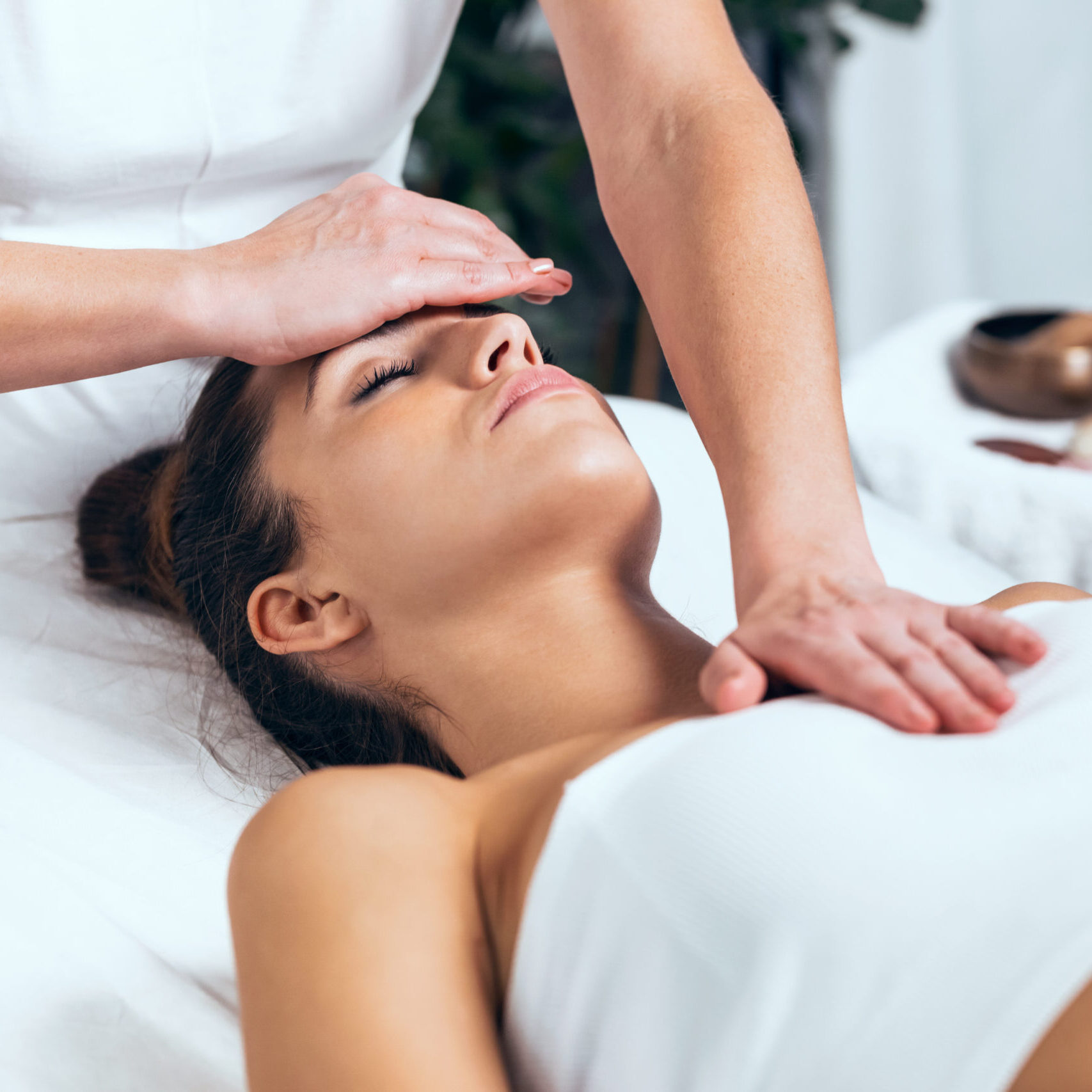 Osteopathische Arbeit mit Diagnostik vor Therapie in München Freimann